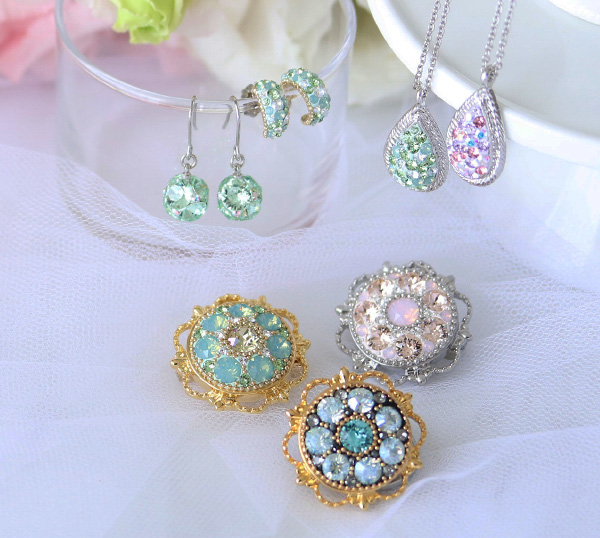 ブローチ・ブレスレット モテジュエル グルーデコ スワロフスキー・クリスタル Motejewel